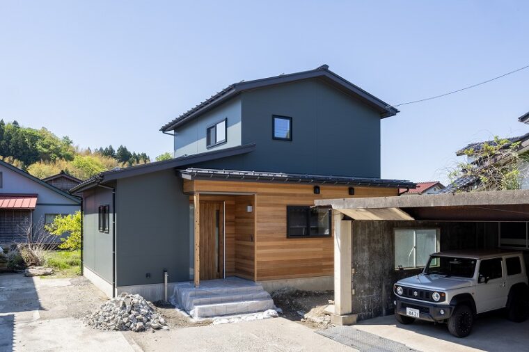 柏崎市　新築・注文住宅  夏でも“サラ”っとした空間！まるで森林浴！冬でも暖かい！自然素材の家　2025-01