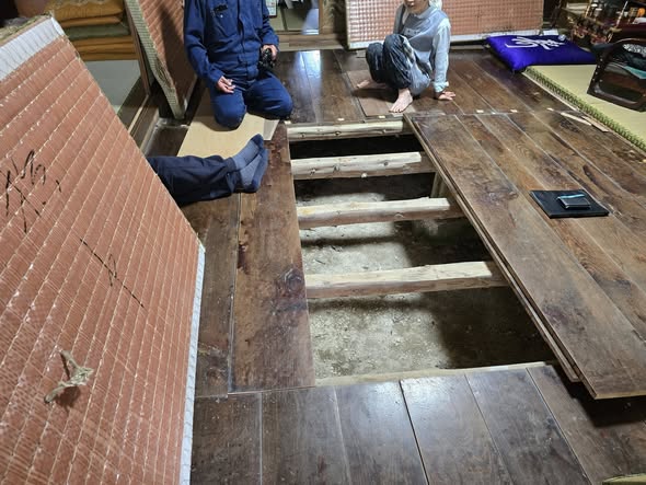 社長ブログ／築100年以上の古民家シロアリ被害。